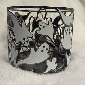 Bath and Body Works Glow in the Dark Ghost 3 wick candle holder